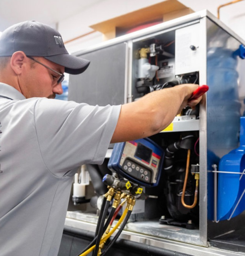 Service Provider of Commercial Fridge Repair in New Delhi, Delhi, India.